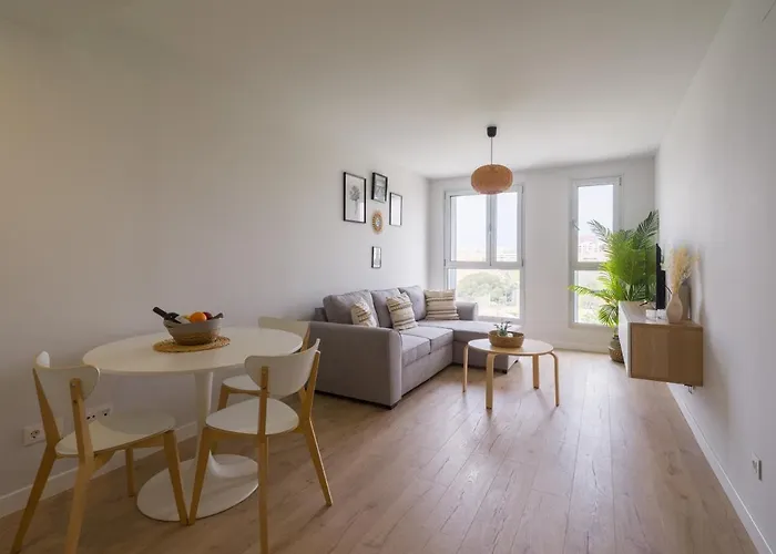 Sofia Navarro Bello, 1 P2 6d Lägenhet *