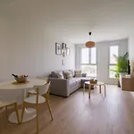 Sofia Navarro Bello, 1 P2 6d דירה *