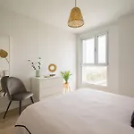 Sofia Navarro Bello, 1 P2 6d דירה *