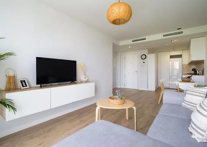 Sofia Navarro Bello, 1 P2 6d アパート