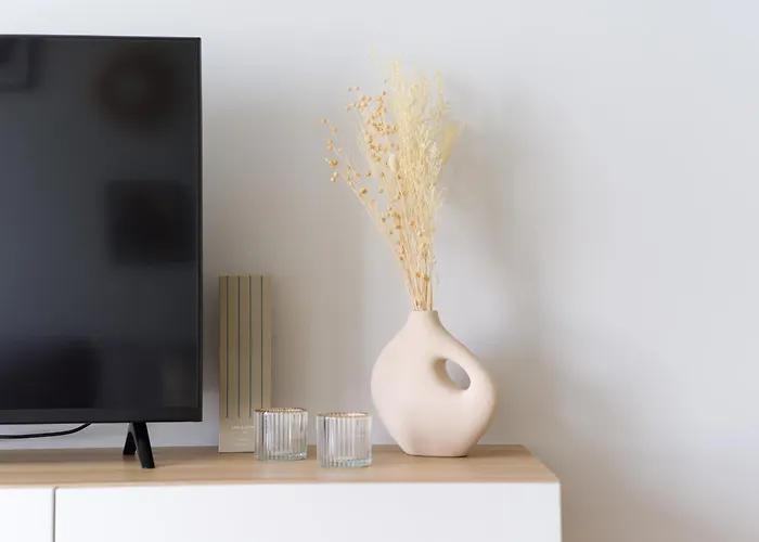 Sofia Navarro Bello, 1 P2 6d アパート *